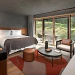 Six Senses 5*