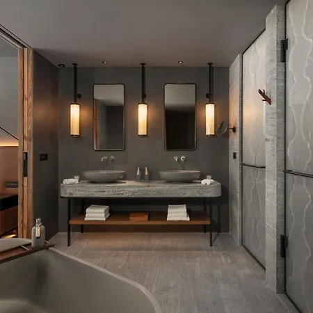 Six Senses מלון 5*