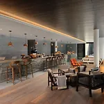 克莱恩蒙塔纳六善酒店