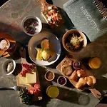 克莱恩蒙塔纳六善酒店 酒店 克莱恩 蒙塔纳