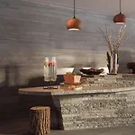 酒店 克莱恩蒙塔纳六善酒店 5*
